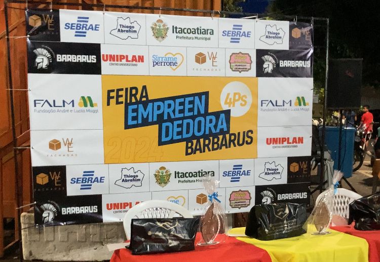 Feira do Empreendedorismo reúne mais de 90 expositores no Centro de Itacoatiara (AM)