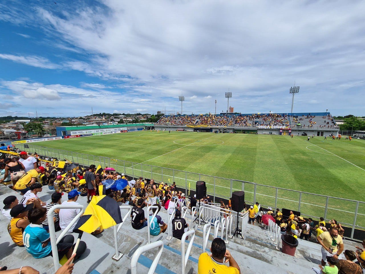 Em Manaus, estádio Carlos Zamith recebe pela primeira vez partida do Brasileirão Série B