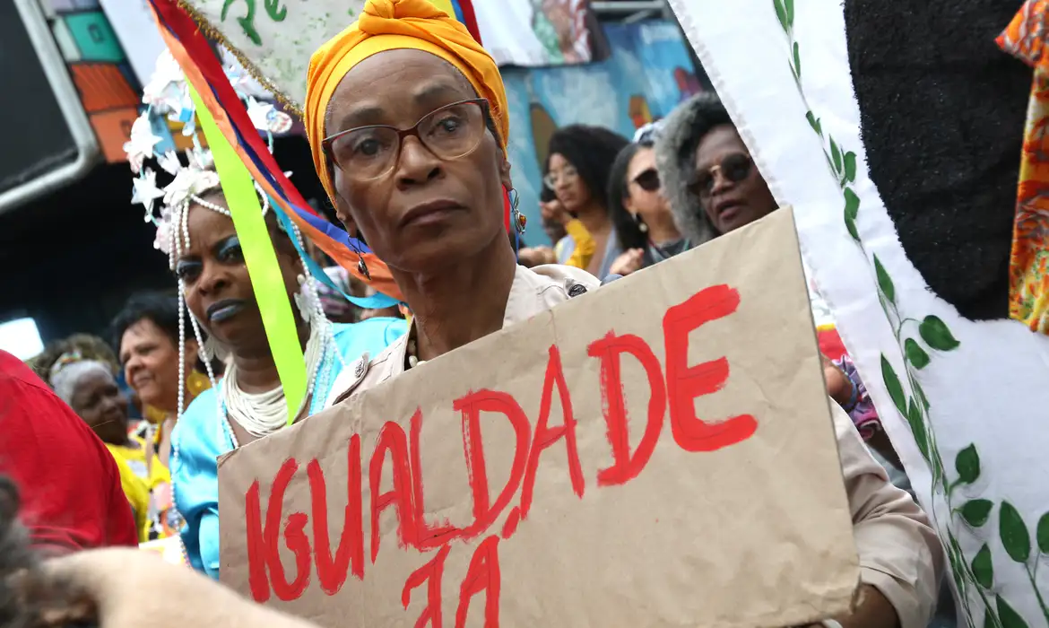 84% das pessoas pretas relatam discriminação no Brasil
