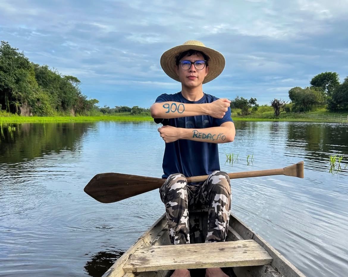 Jovem ribeirinho de Itacoatiara tira 900 na redação do Enem e inspira a Amazônia