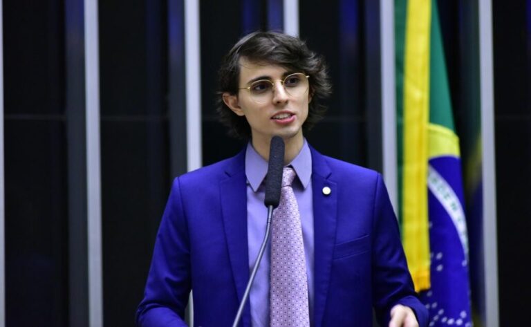Amom Mandel