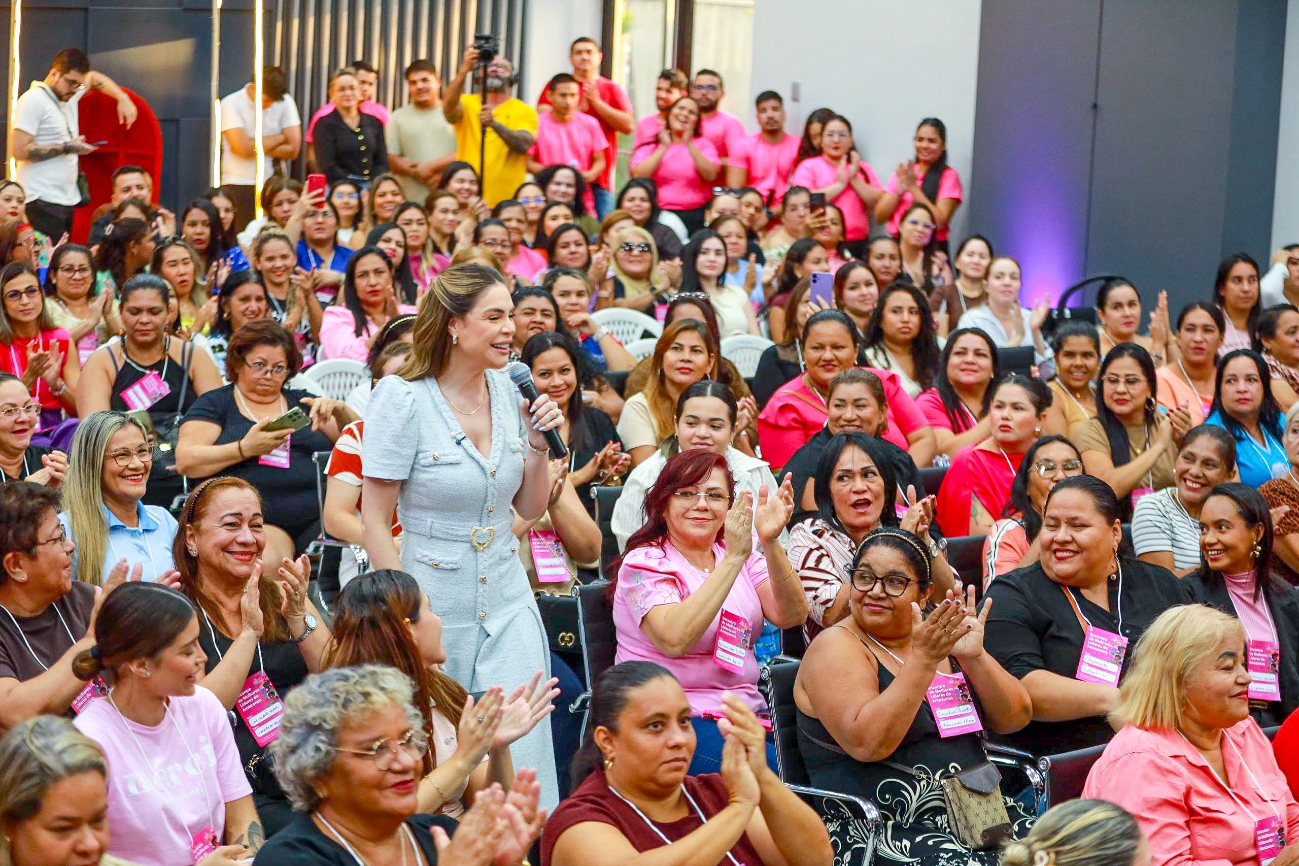 Thaisa Cidade reúne cerca de 300 mulheres e lança movimento de fortalecimento feminino