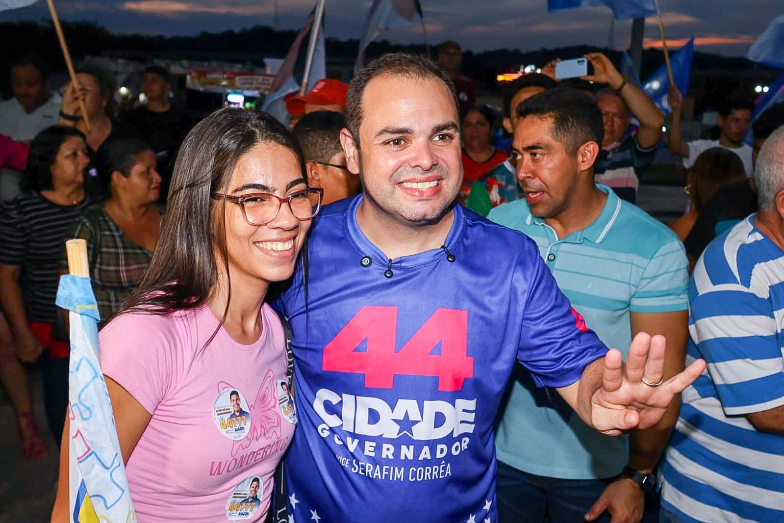 Roberto Cidade vence na Justiça disputa contra Omar por jingle de campanha