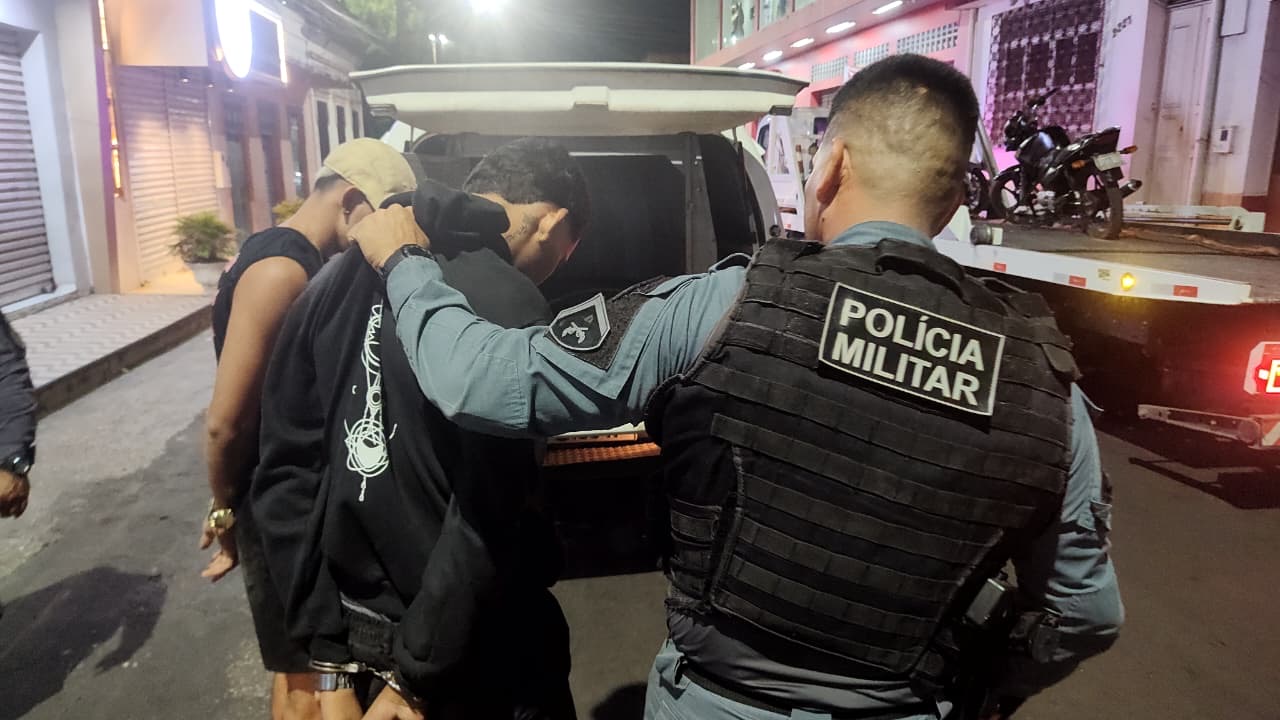Dupla é presa com simulacro durante fuga de blitz em Itacoatiara